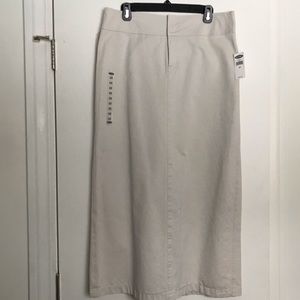 Old Navy Cream Maxi Skirt